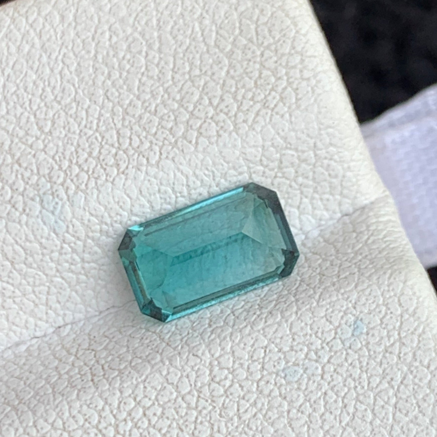 tourmaline gemstone for ring
lagoon tourmaline loose stone