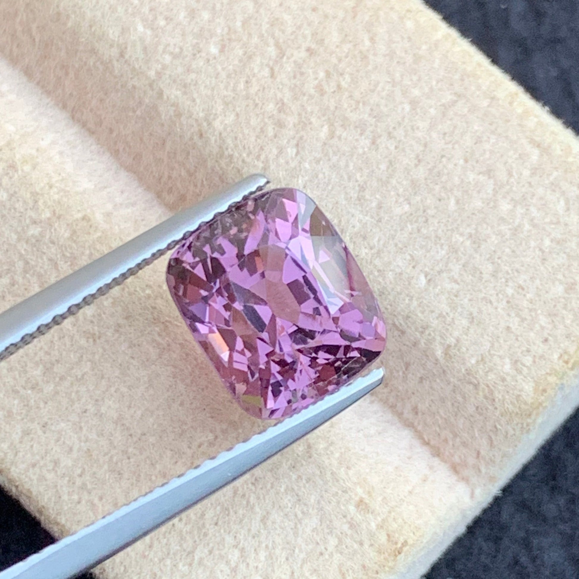 untreated Sri Lanka spinel loose gemstone
premium cushion cut pinkish purple spinel