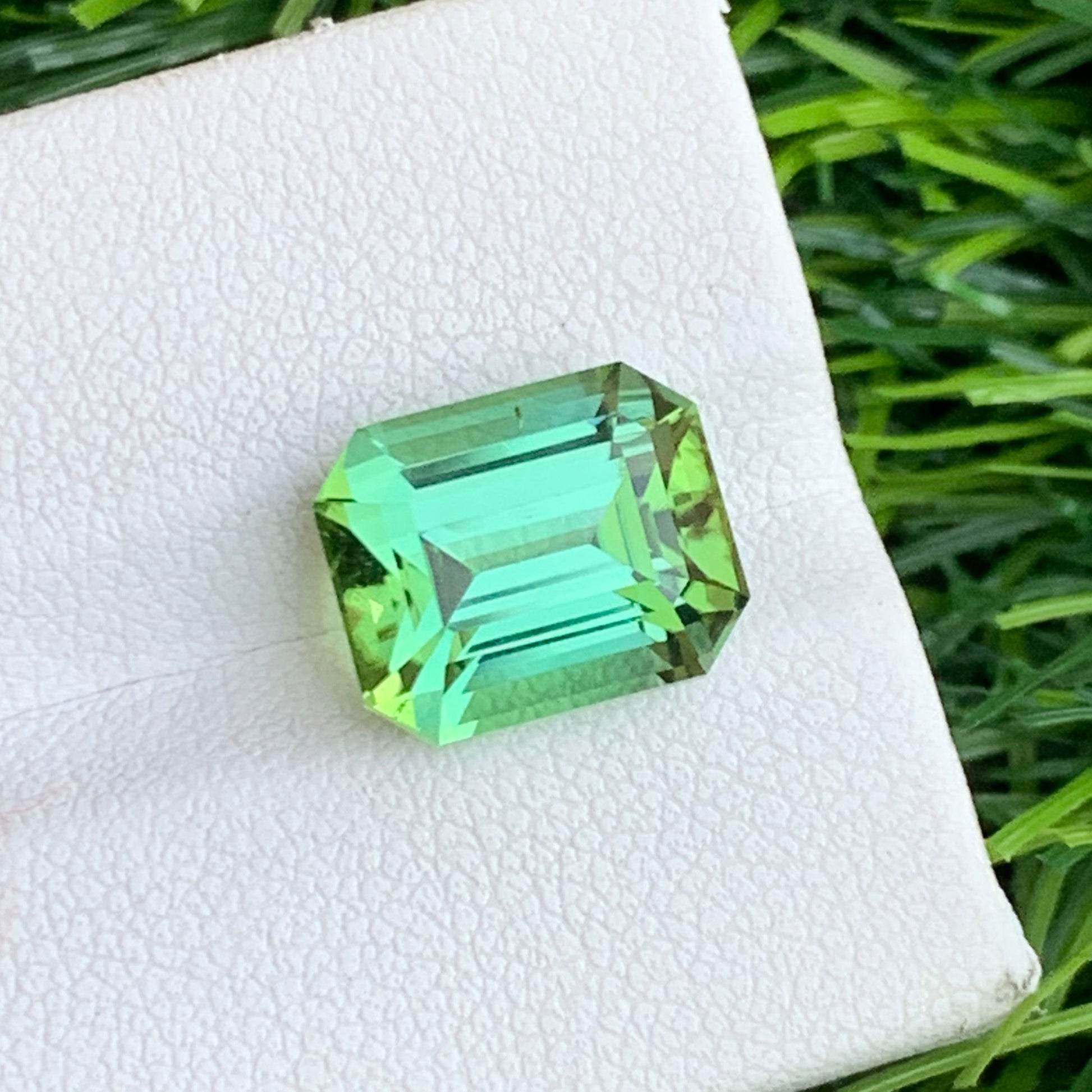  loose mint tourmaline
untreated green tourmaline gemstone

premium bluish green tourmaline stone