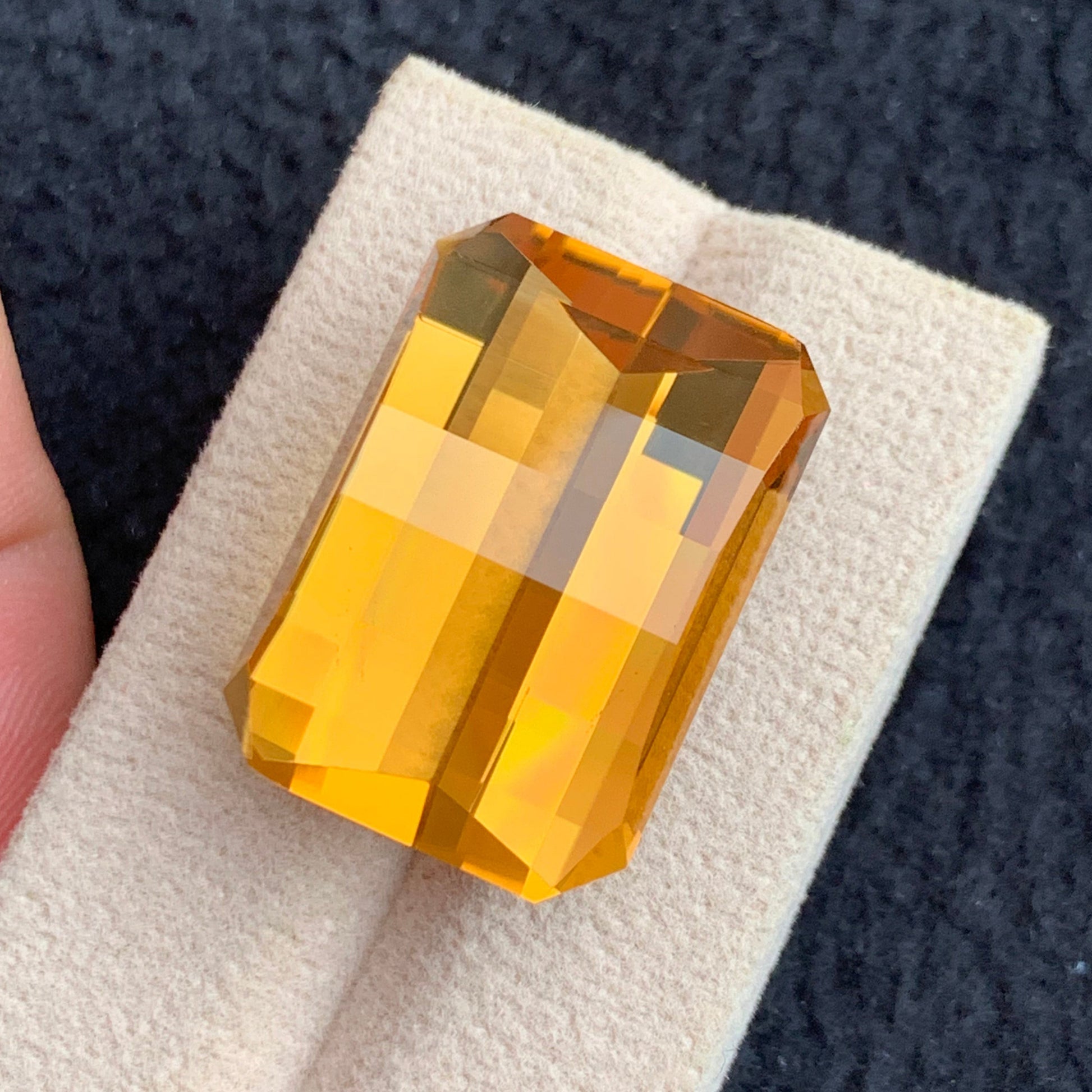 citrine gemstone for statement jewelry

brilliant cut citrine gemstone