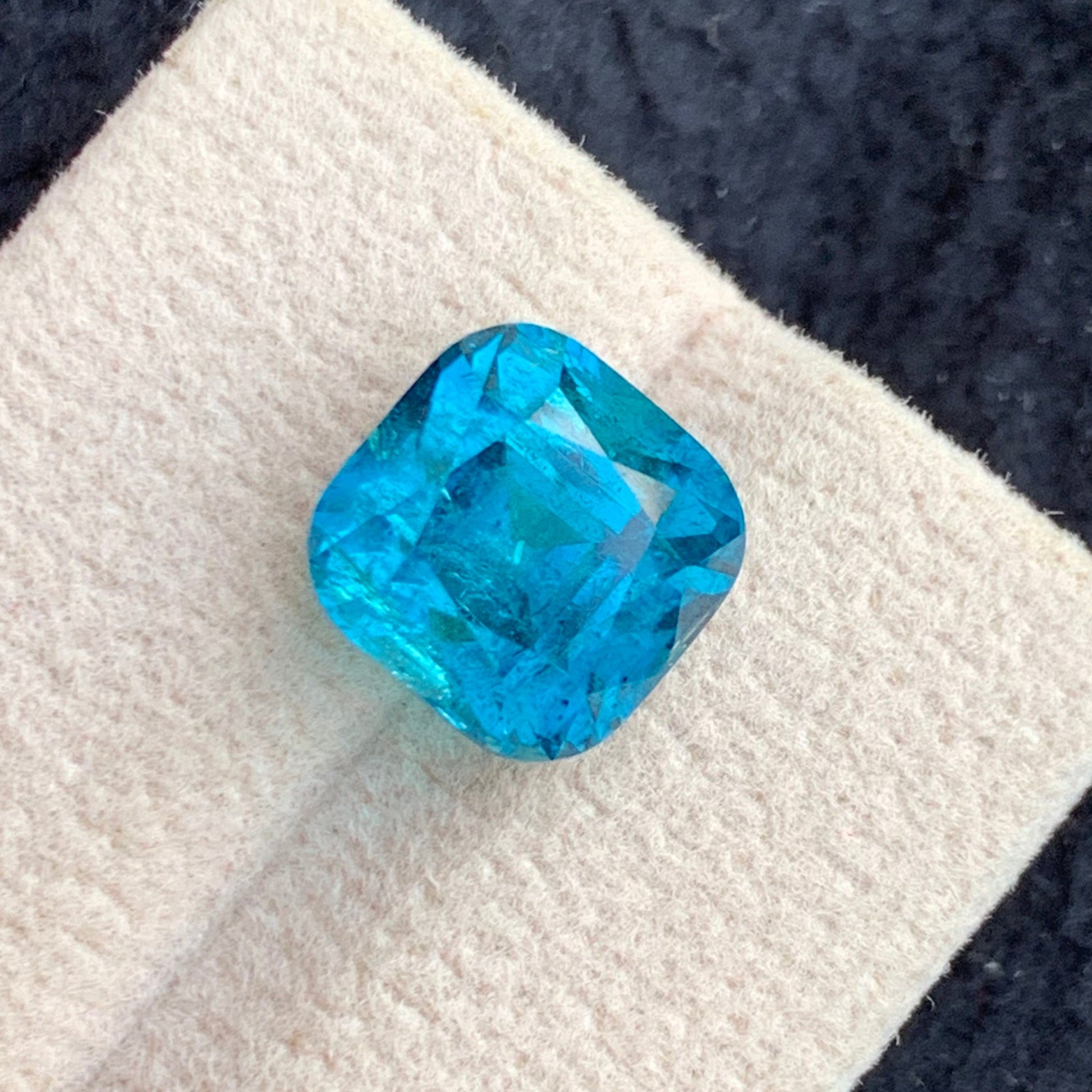 Neon Blue Tourmaline Jewelry
electric blue tourmaline loose stone

cushion cut paraiba tourmaline