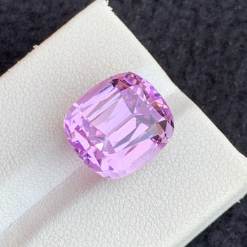 Natural Pink Kunzite
vvs clarity kunzite cushion shape

natural kunzite gemstone for pendant