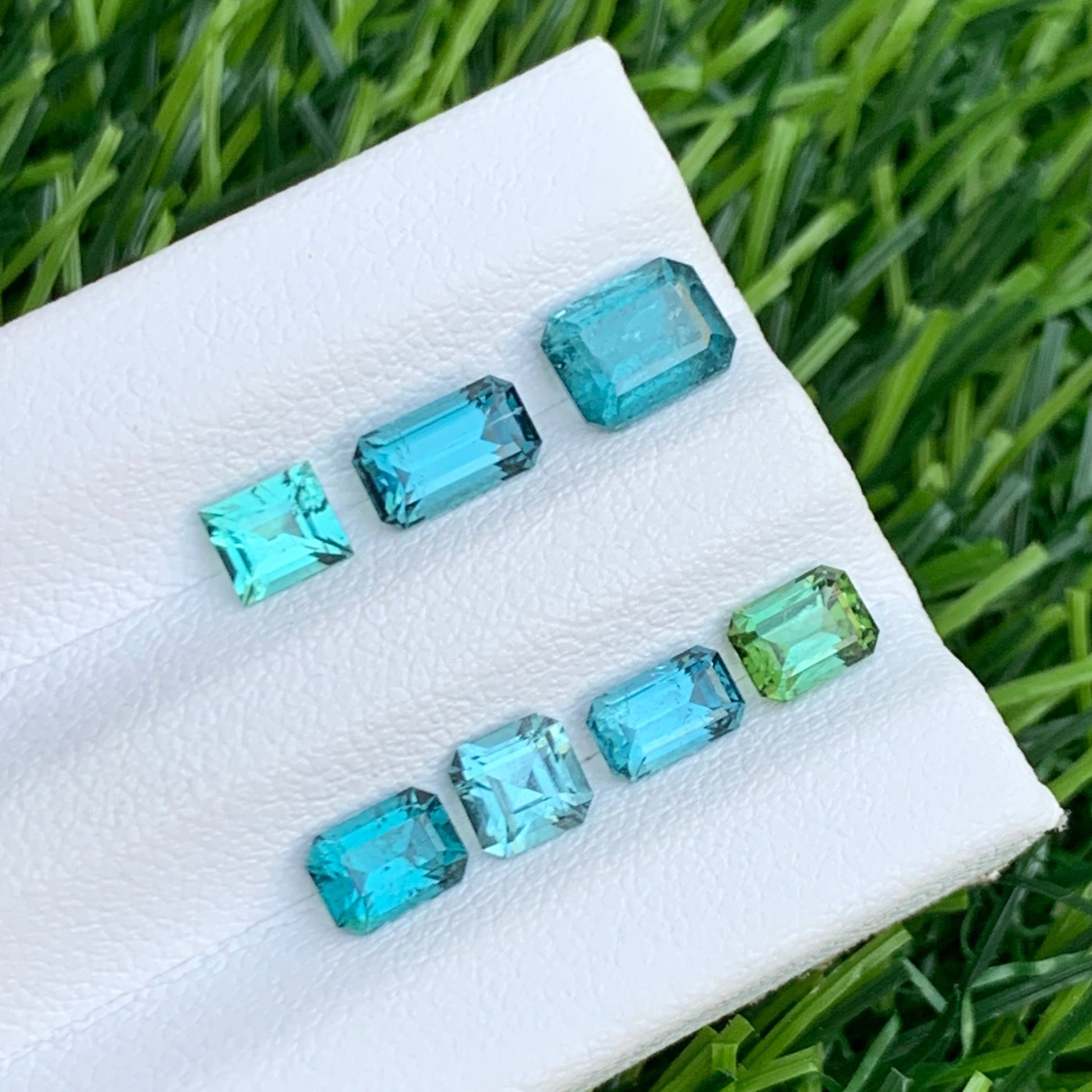 Tourmaline Lot
vvs clarity mixed tourmaline gemstones